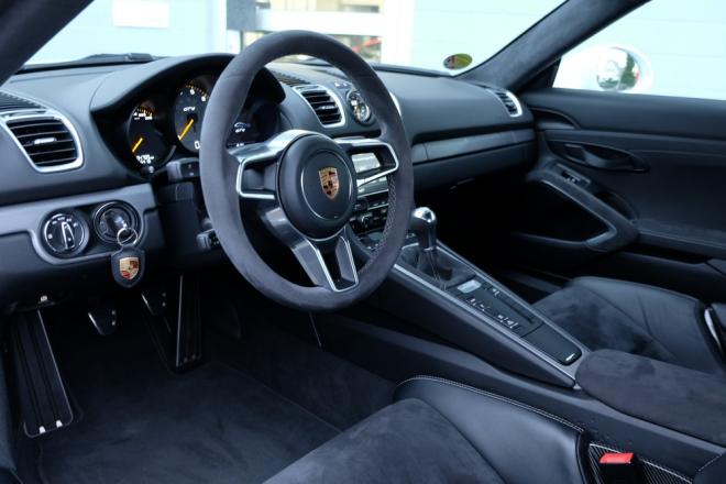 Cayman Gt4 12